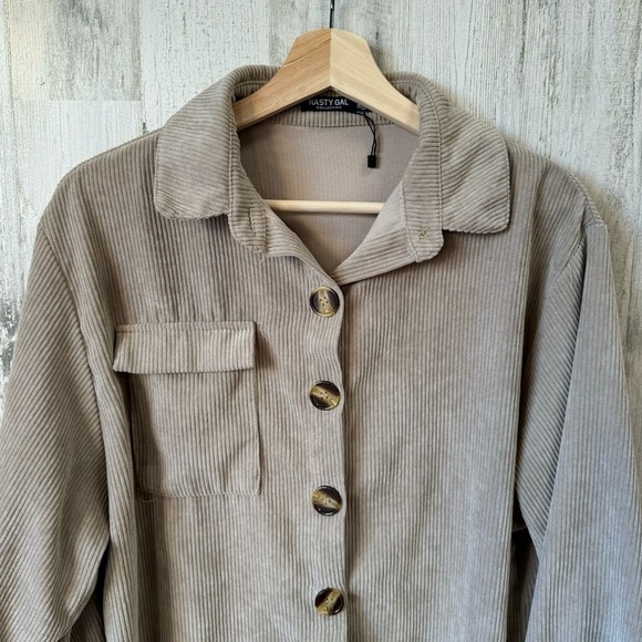 Nasty Gal Cream Corduroy Button Front Oversized Shirt Jacket Shacket Size 4 - Picture 4 of 10